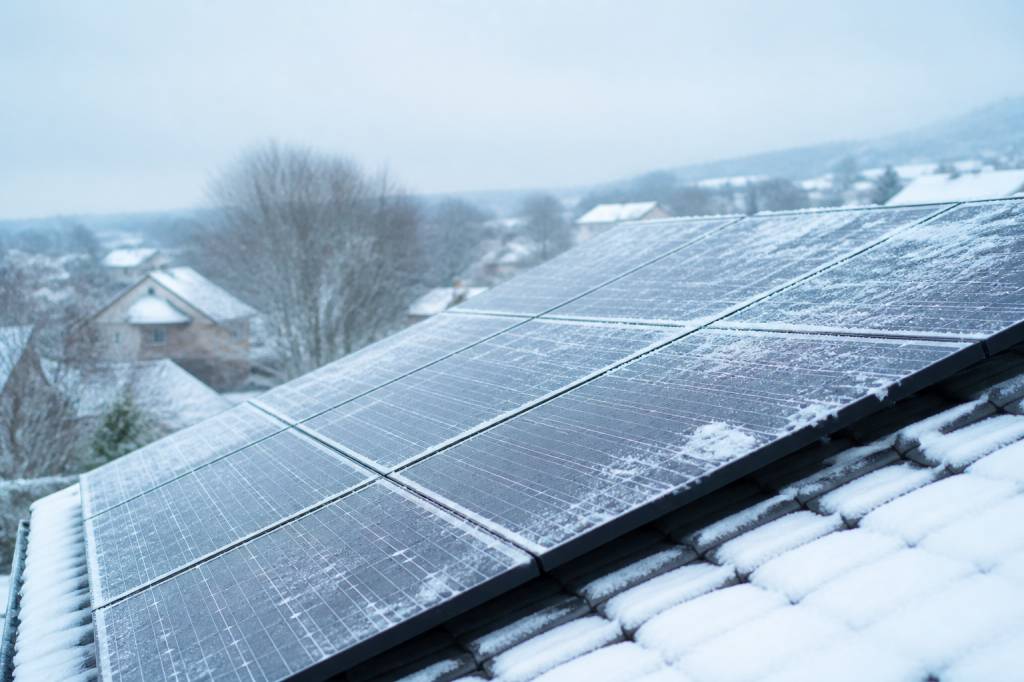 Solar Panel Maintenance in the UK Winter: Preventing Snow, Frost, and Weather Damage